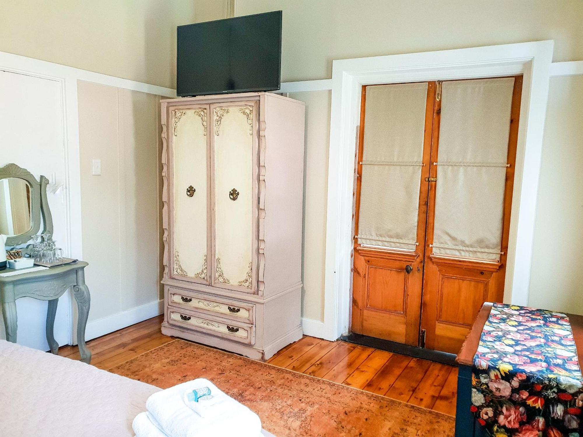 Bauhenia Guesthouse Potchefstroom Buitenkant foto