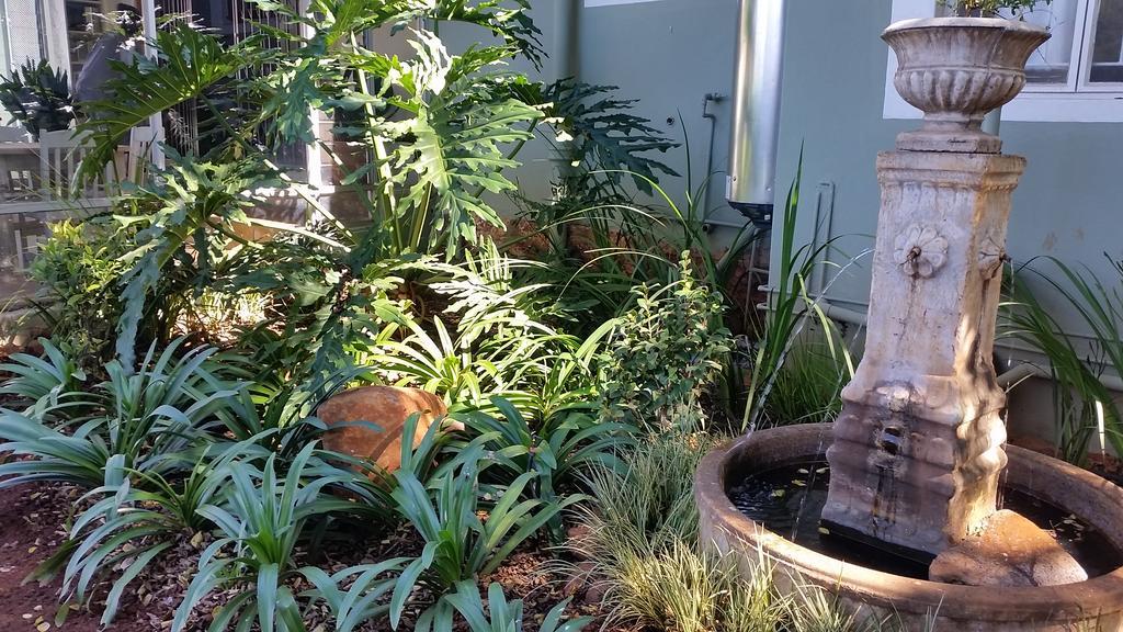 Bauhenia Guesthouse Potchefstroom Buitenkant foto